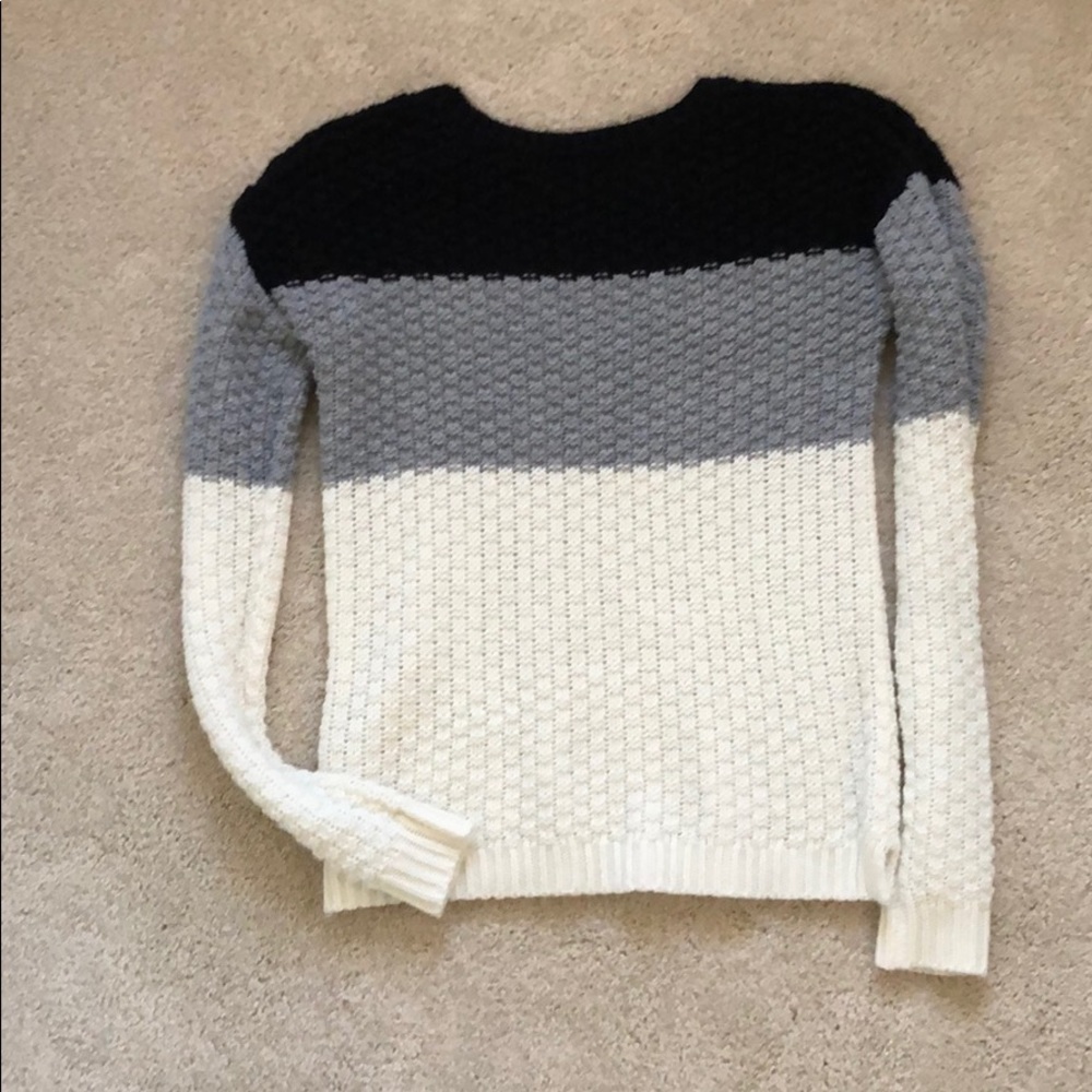 Color block knit sweater - Picture 2 of 2